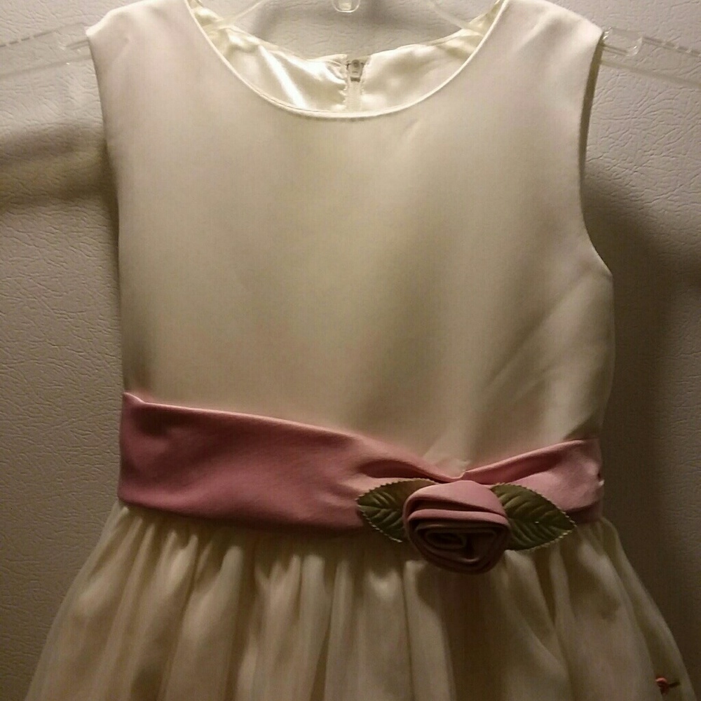 Cinderella Brand Sleeveless Ivory/deep Pink Dress